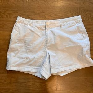 Amazon Essentials Women's White Shorts